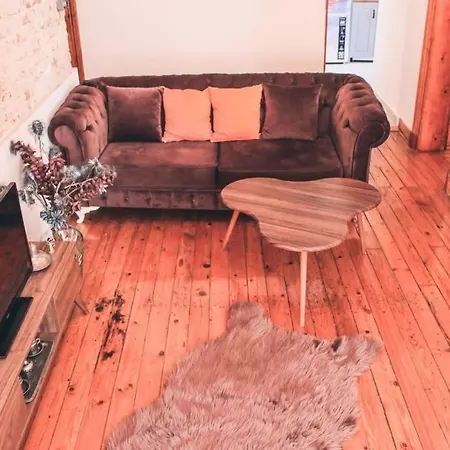 Apartment H&r Mutlu Tesis